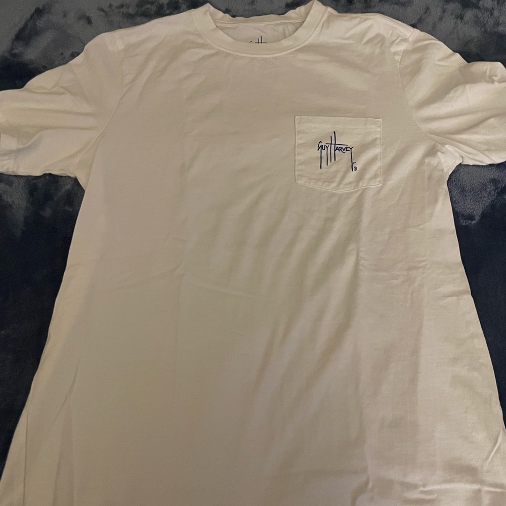 Guy Harvey Men’s Medium Tee